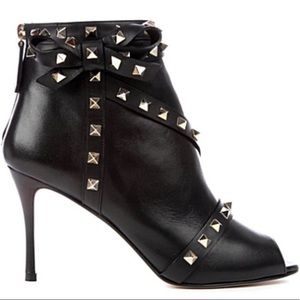 Valentino Rockstud Leather Ankle Boots in Black